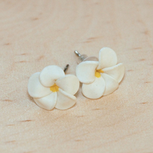 White Frangipani /Kemboja Flower Ear Studs on Luulla