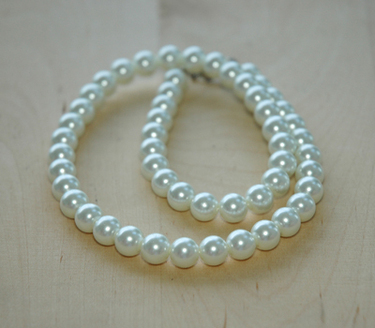 Elegant Pearls Versatile Necklace