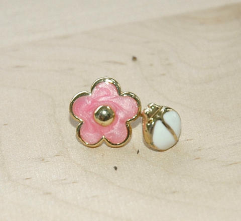 Mini Flower And Lady Bird Gold Earrings on Luulla